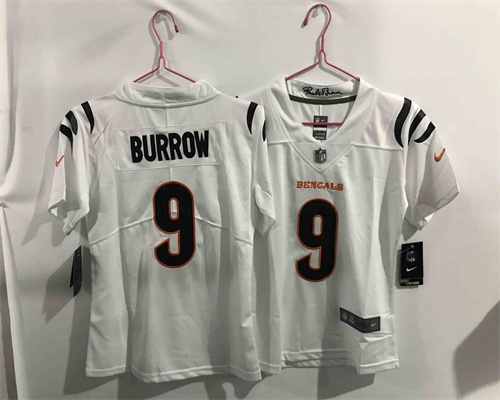 Women Nike Bengals 9 Joe Burrow White Vapor Limited Jersey