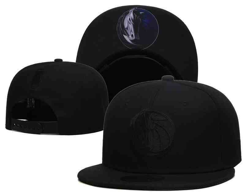 Dallas Mavericks Snapback cap TX6