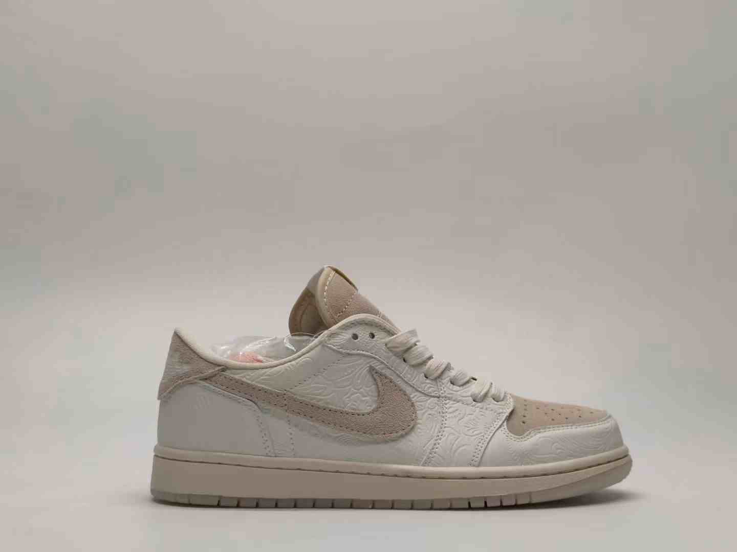 Air Jordan 1 Embossed Paul   us5.5-us13 Men's shoes