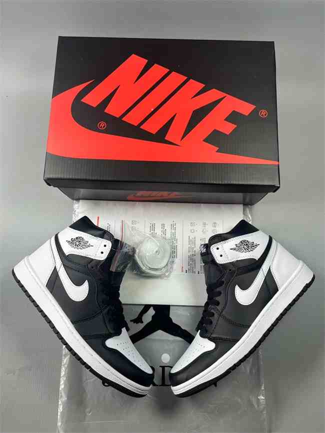 Men's Running Weapon Air Jordan 1 Black White Shoes 0598